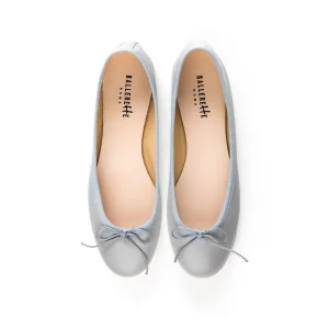 Ballerine grigie chiare in pelle