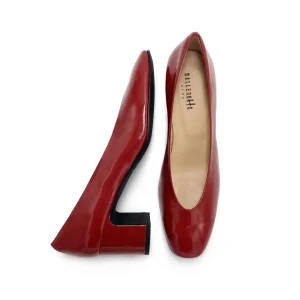 Scarpe ballerine rosse in vernice con punta quadrata e tacco alto comodo