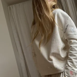 Sweat-shirt coton écru peint & brodé main