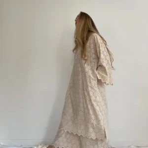 Ensemble « LÉONIE » broderie anglaise écru