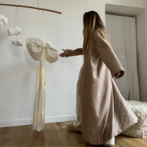 Manteau bouclettes à sequins