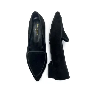 Mocassini donna neri a punta in camoscio